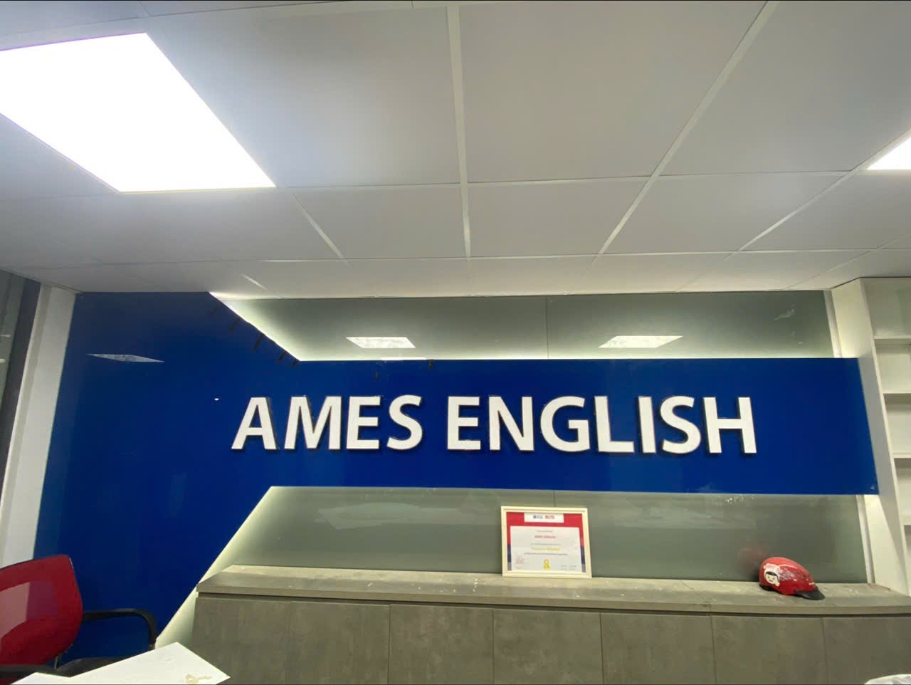 Biển Alu chữ nổi sáng đèn cho hệ thống Trung tâm tiếng anh AMES ENGLISH – Đồng bộ, nổi bật, tăng nhận diện