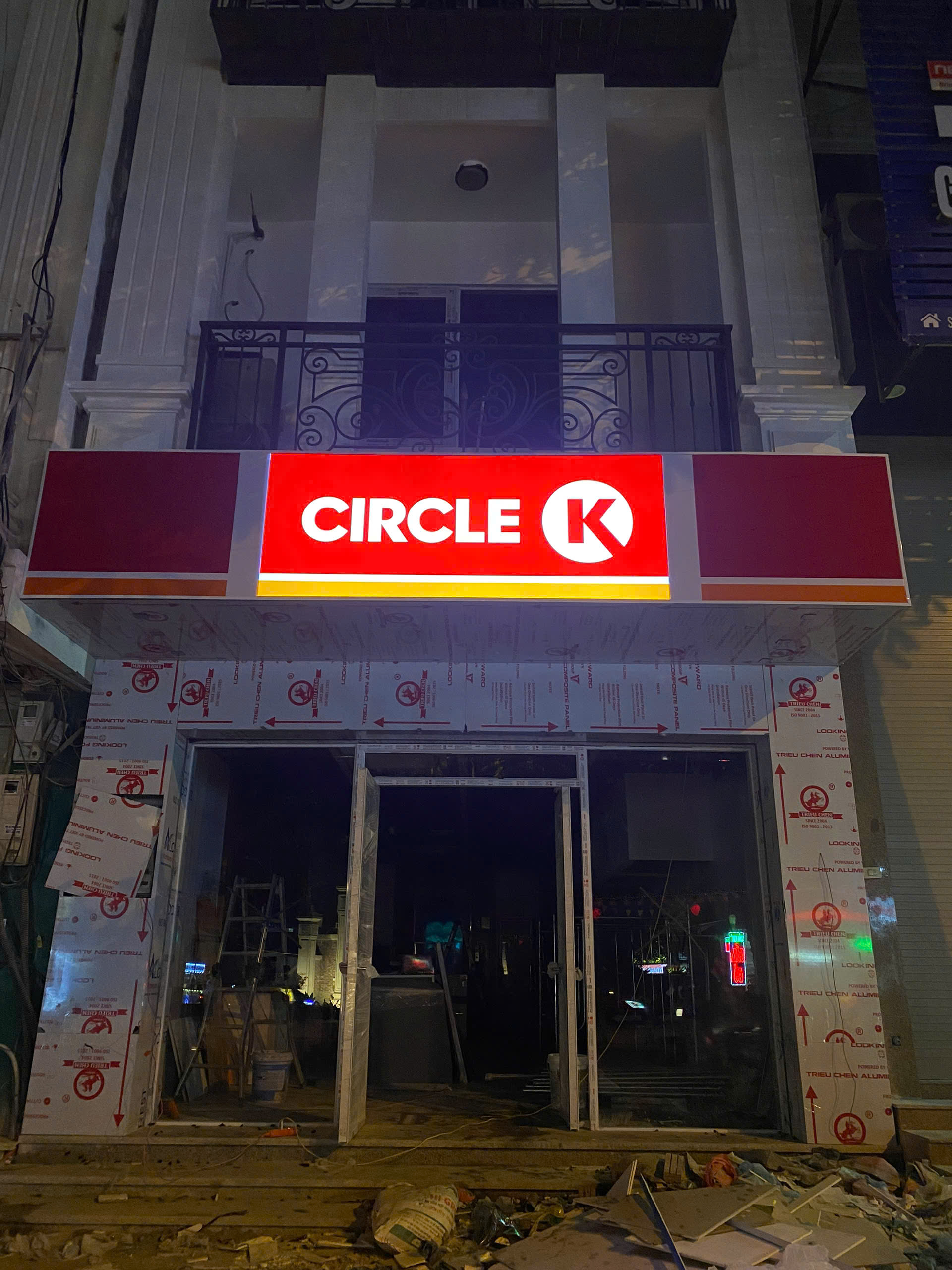 Hộp đèn 3M cửa hàng CIRCLE K