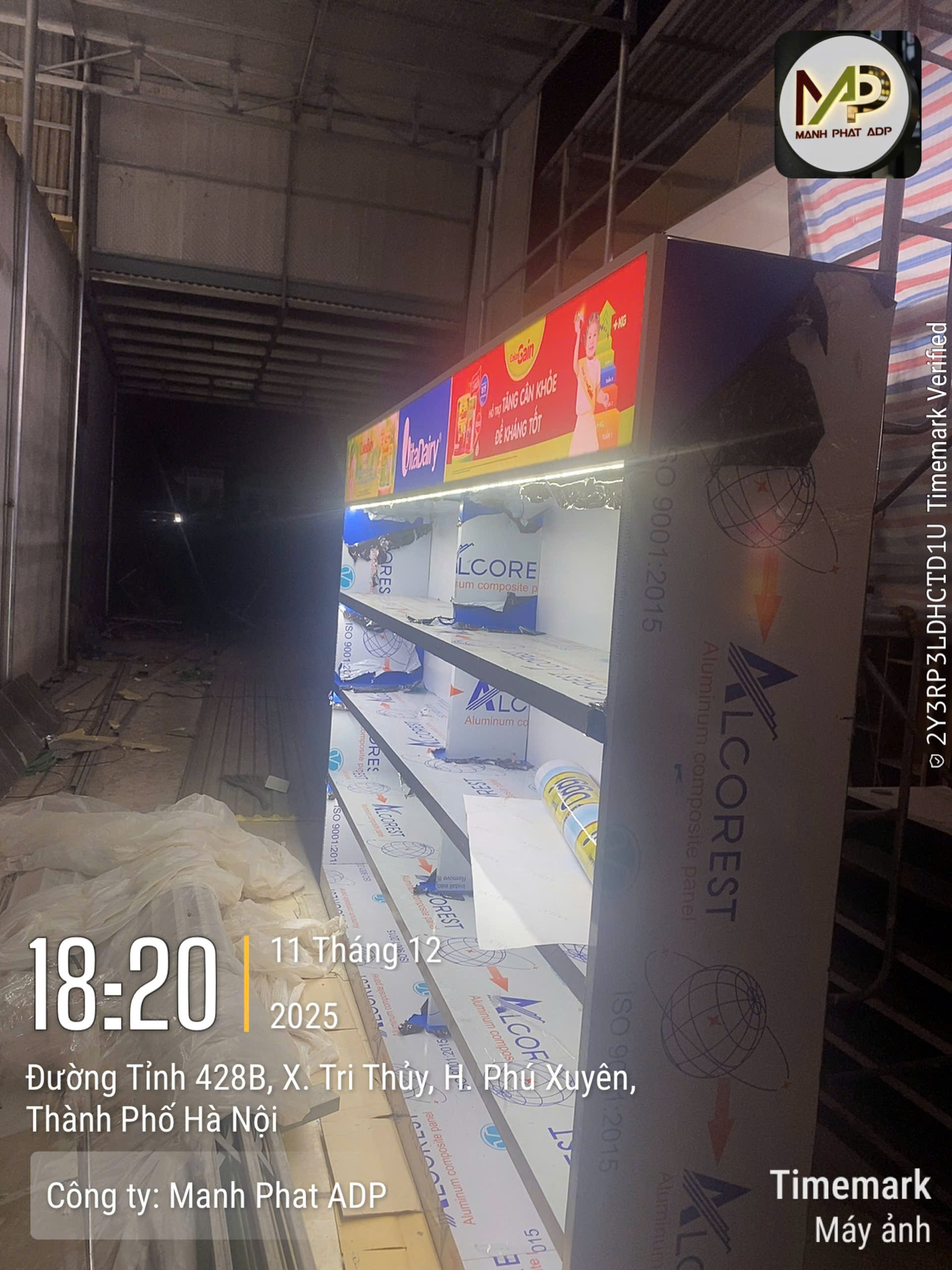 Nghiệm Thu và Bàn Giao Hợp Đồng Tủ Đèn Led